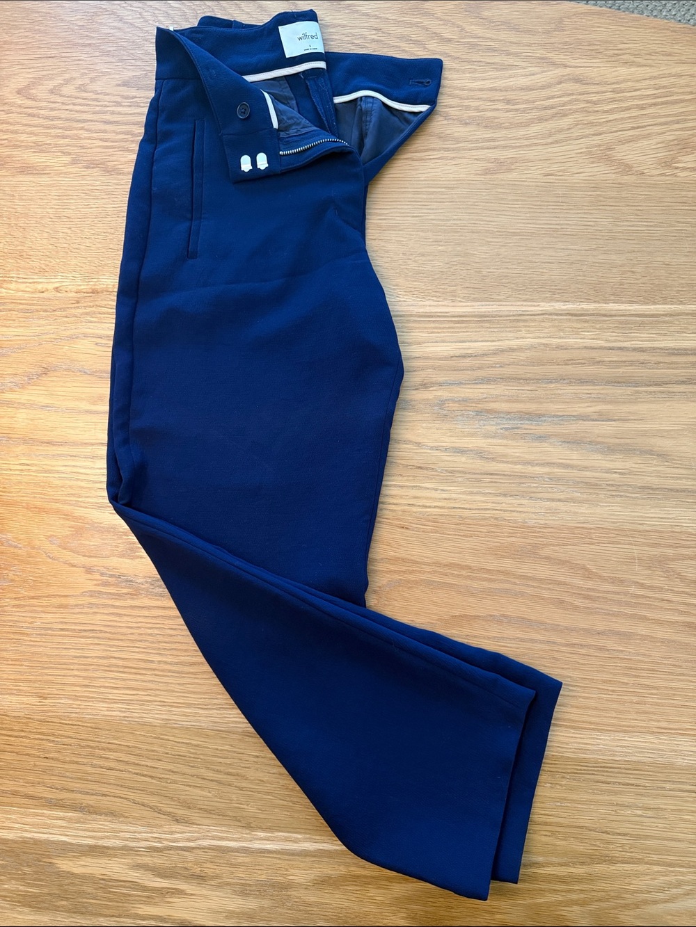 Aritzia Wilfred Deep Navy Cropped Ankle Pants